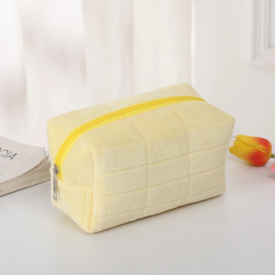 Simple Makeup Bag Pillow Pen Bag High Appearance Level WOMEN'S Large Capacity Pillow Bag Portable Storage Bag