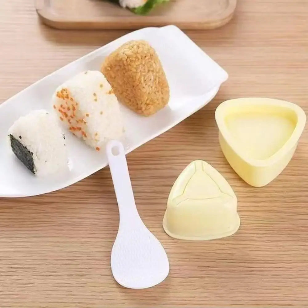 DIY baby rice ball mold, heart-shaped plum sushi mold, seaweed wrapped rice sushi tool
